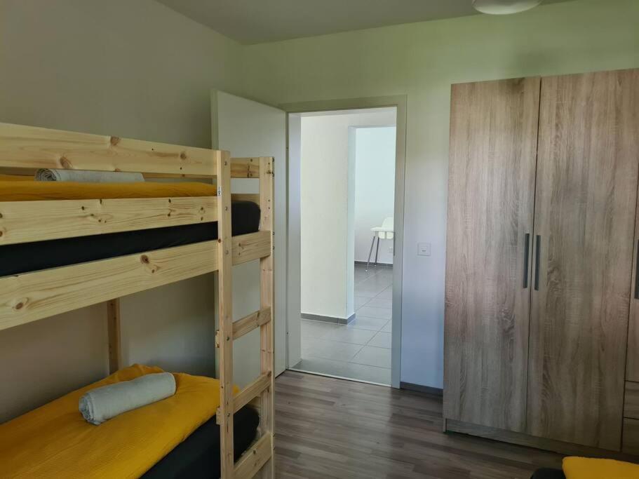 Appartement Gartenwohnung Im Zentrum Von Vira/gamborogno Gambarogno