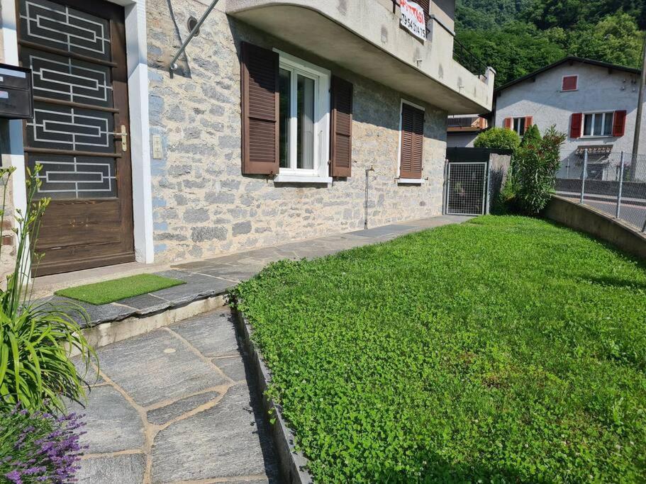 Gartenwohnung Im Zentrum Von Vira/gamborogno Appartement